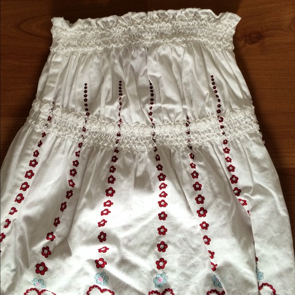 KENSIE GIRL | Pink White Red Maroon Floral Heart Print Strapless Midi Dress - Picture 1 of 3