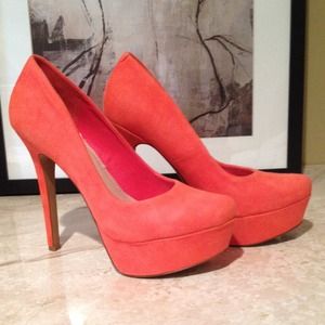 Jessica Simpson Waleo Spiced Coral Suede Pumps