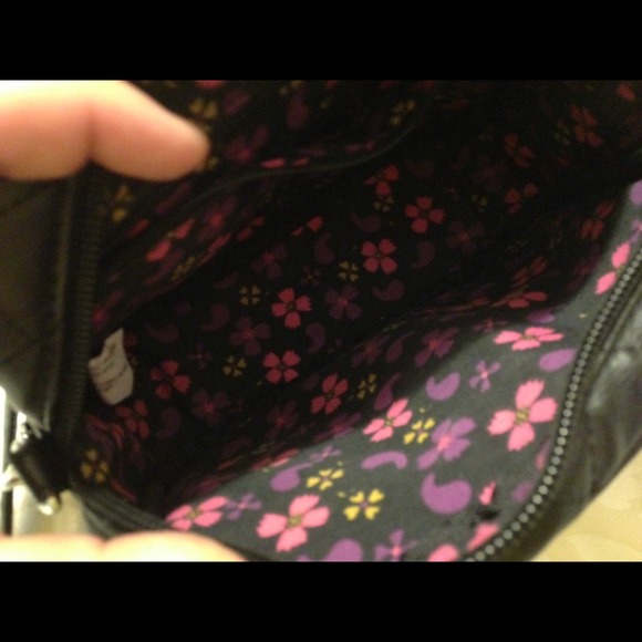 🚫SOLD🚫Betsey Johnson Quilted Crossbody Bag - Picture 4 of 4