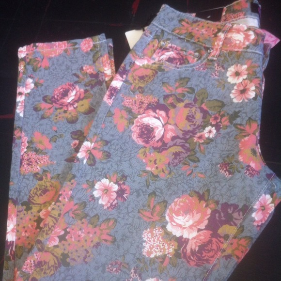 Highwaisted Flower Printed Skinny Jeans