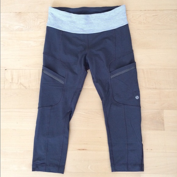 🚫SOLD IN BUNDLE🚫 Lulu cropped leggings