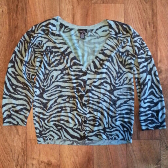 Brand new w/o tags zebra teal sweater