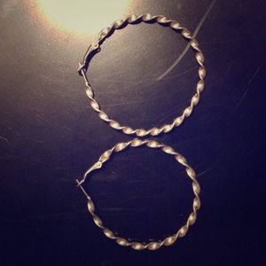 Twist hoop earrings!