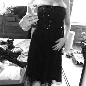 Elegant strapless tulle dress