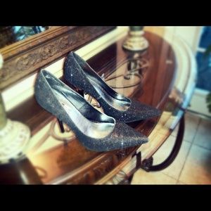 🔹REDUCED!🔹 Sparkly Black Stilettos