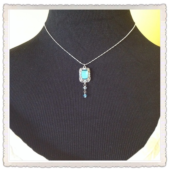 Blue Stone Necklace - Picture 3 of 4