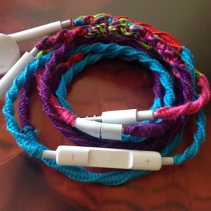 "Retro Remix" Wrapped Tangle Free Earbuds iPhone