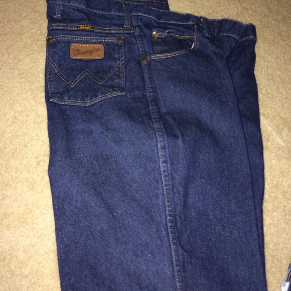 ⚫️RESERVED⚫️ for morenorhonda10 3pairs