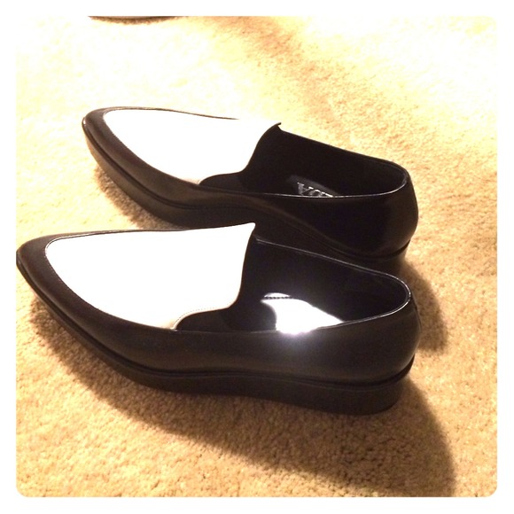 Shoes - Picture 1 of 3