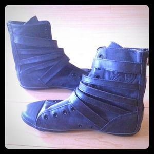 Converse Strap Sneakers