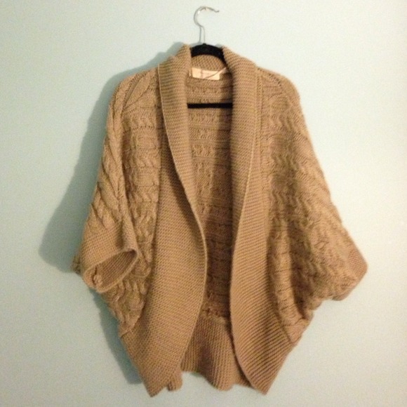 Oversized batwing cardigan from Zara