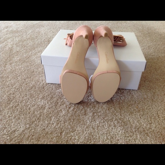 **sold**Calvin Klein "Brand New" - Picture 3 of 4