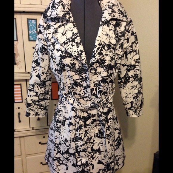Printed trench coat