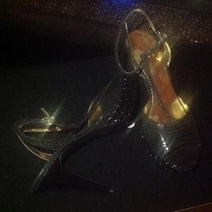 Audrey Brook 4.5" in heel.  Women's Size 8 1/2M.