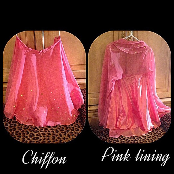 Gorgeous pink chiffon skirt with sequins designs - Picture 3 of 4