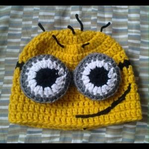 Crochet Minions hat