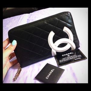 Auth Chanel Cambon All around Zippy wallet Auth Chanel Cambon All around Zippy wallet