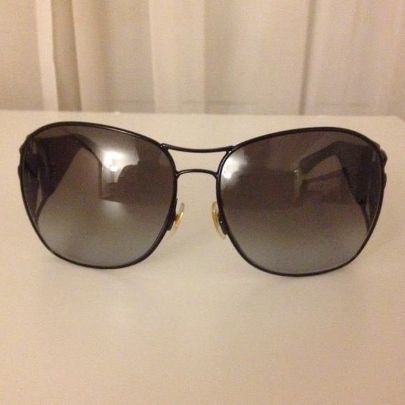 ?REDUCEDFROM$225? GUCCI women\'s sunglasses Black main image 2