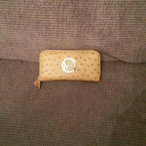 Micheal kore wallet