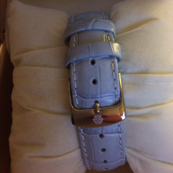 🎉 HOST PICK 🎉Invicta watch blue MOP dial. - Picture 3 of 4