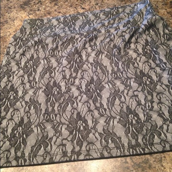 Charlotte Russe Bodycon Skirt Size XL - Picture 1 of 1