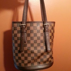Authentic Louis Vuitton Damier small tote