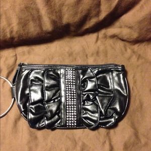 Black clutch