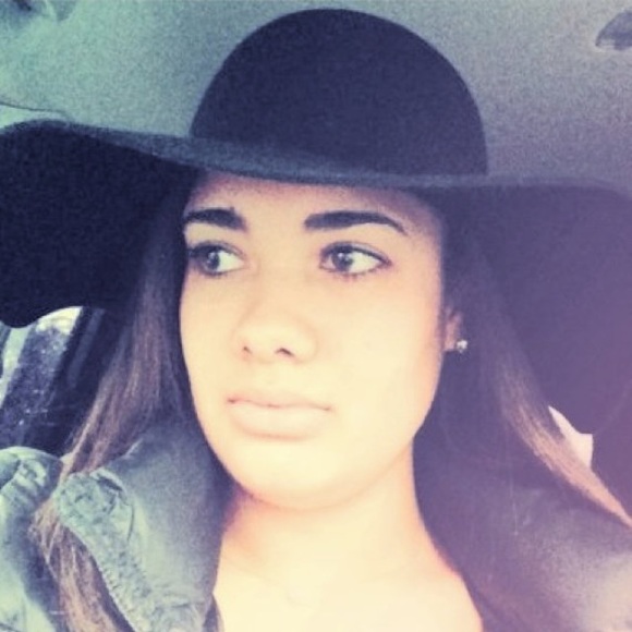 ⭐️FINAL PRICE⭐️Cole Haan Hat - Picture 2 of 2