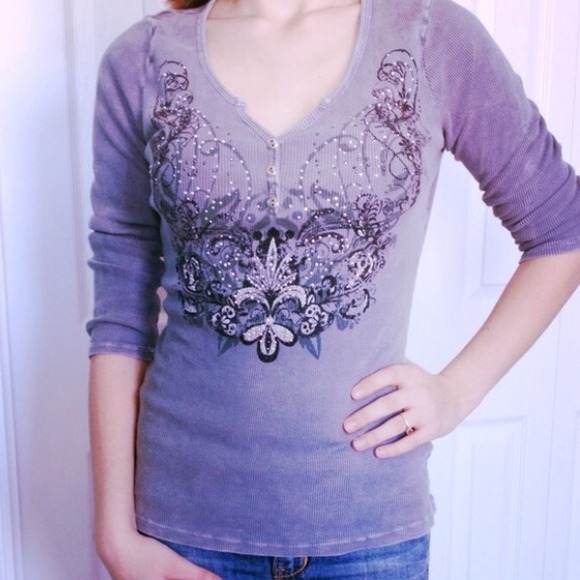 Grey 3/4 sleeve shirt