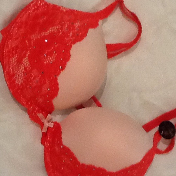 Bundle for ilovesunset - 2 bras VS