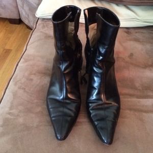 Manolo Blahnik Kitty Heel Boots Size 39.5