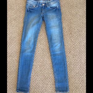 Light/medium wash skinny jeans