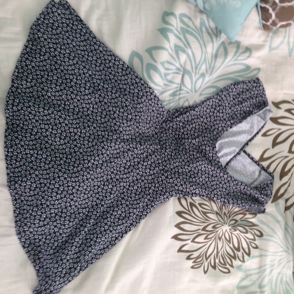 🌻RARE Brandy Melville Bethan dress🌻