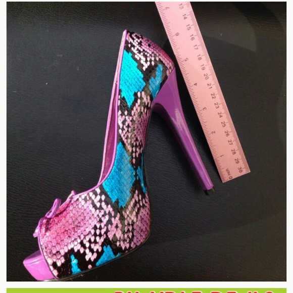 #SOLD.  Pink&Blue snake pattern heels! - Picture 2 of 3