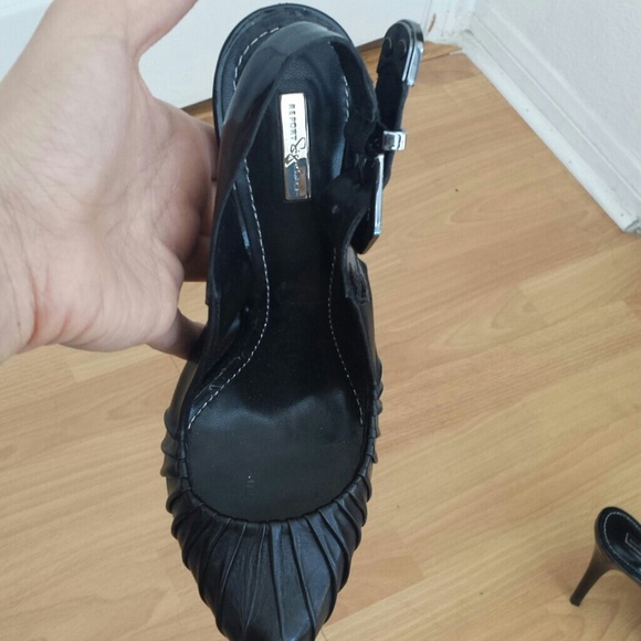 Open back shoes - Picture 3 of 4