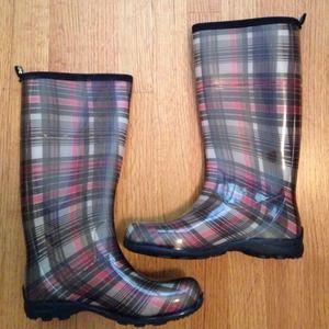 kamik plaid boots