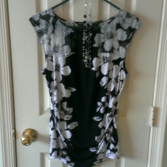 SO chic! WHBM blouse