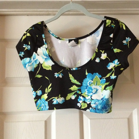 Floral crop top