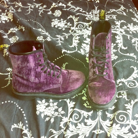 Reserved for @emileemuir Dr. Martens  & levis