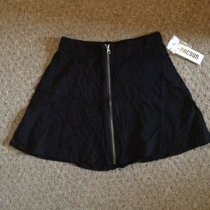 Black a line skirt size xs
