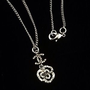 CHANEL rhinestone necklace