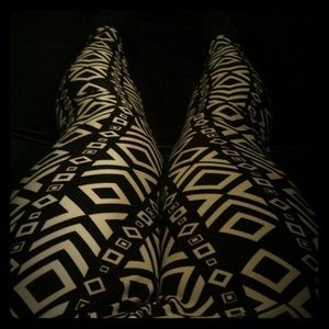 More item's 2 come..Not 4 Sale Yet!