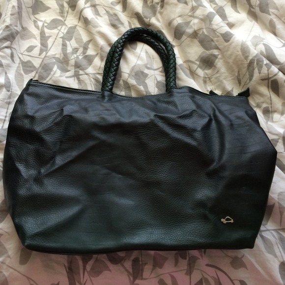 Green Ombrè Carpisa purse