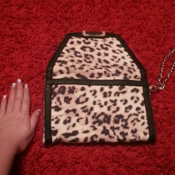 Lepord print clutch - Picture 4 of 4