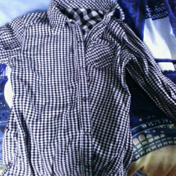 Reversible button up - Picture 2 of 3