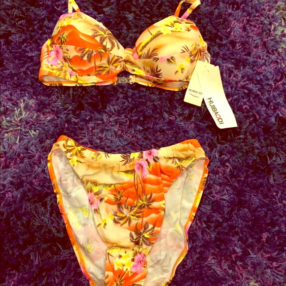 NWT!Hawaii print bath suits size XS