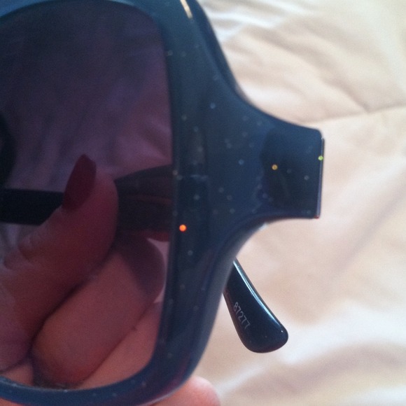 Big Blue Sunglasses - Picture 2 of 2