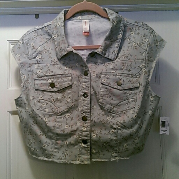 Light blue cut off Jean jacket