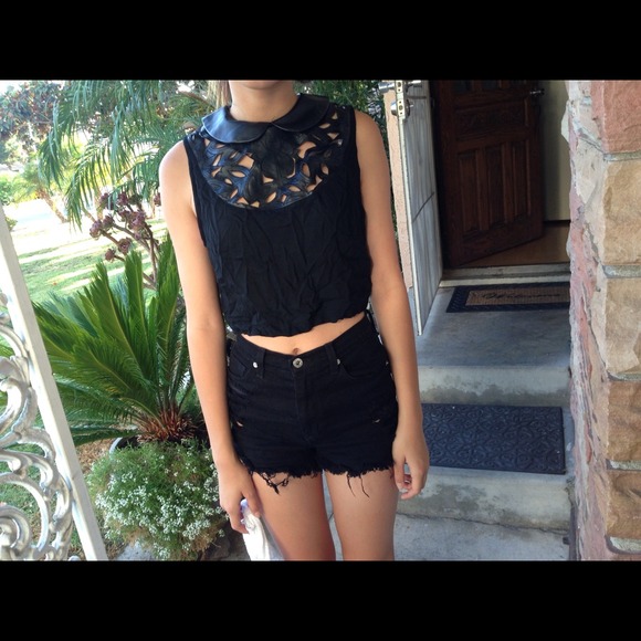 Black LF Cropped Pleather Peter Pan Tank - Picture 4 of 4