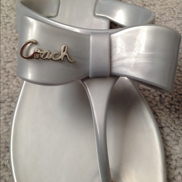 Authentic Coach Silver Bow Sandals - Picture 2 of 4
